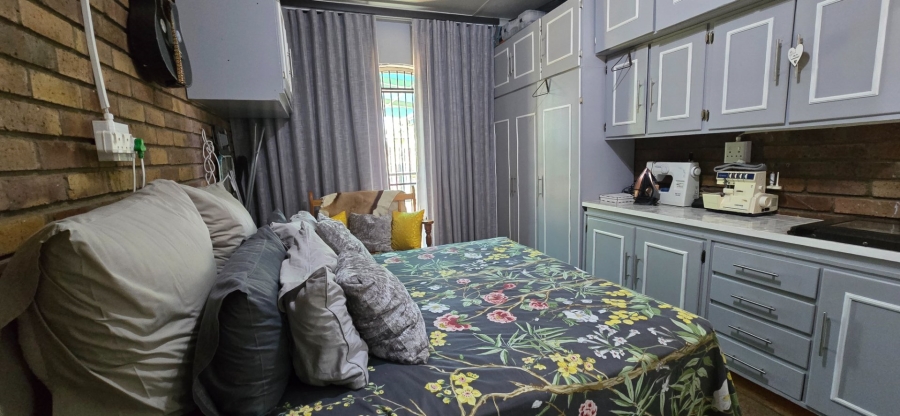 4 Bedroom Property for Sale in Randlespark North West